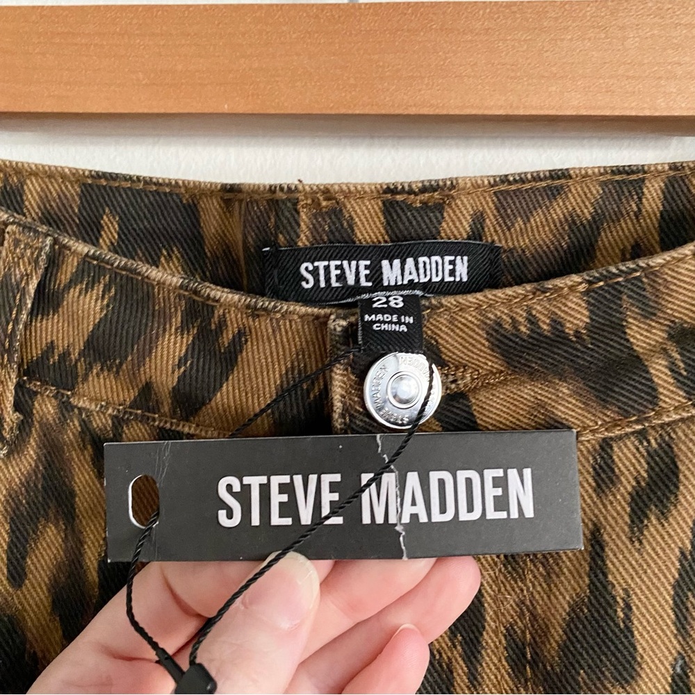 Steve Madden Maise Leopard Barrel Wide Leg High Rise Jeans NWT - Picture 8 of 8